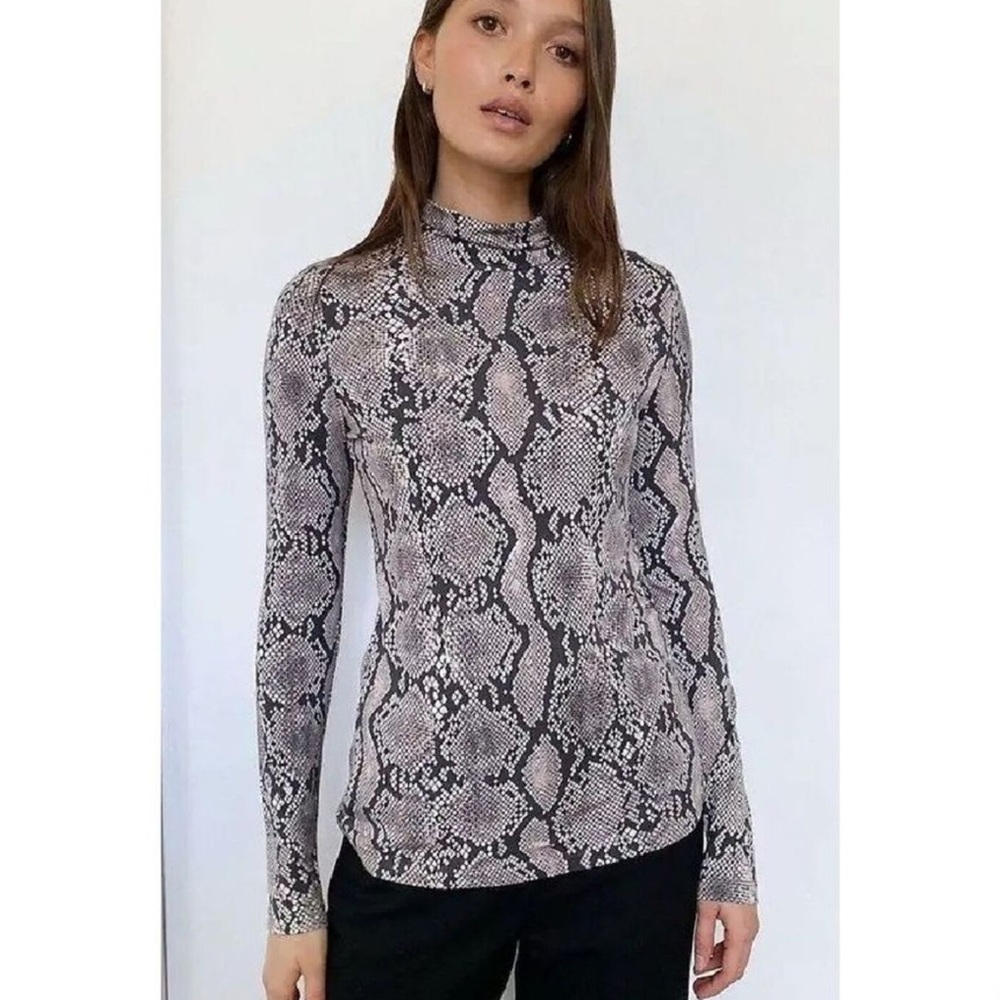 Babaton Snakeskin Print Long Sleeve Top
